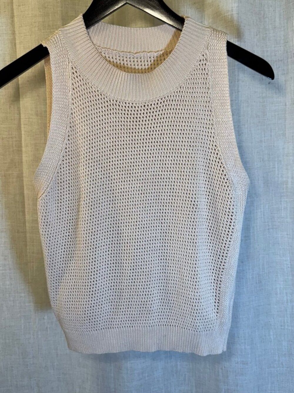 COMMENSE Cream Open Knit Sleeveless Sweater Tank Top Size Small